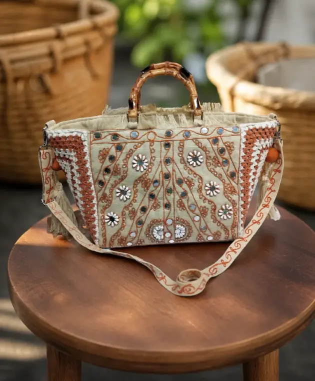 Mehfil Banjara Bag (Natural with Brown)