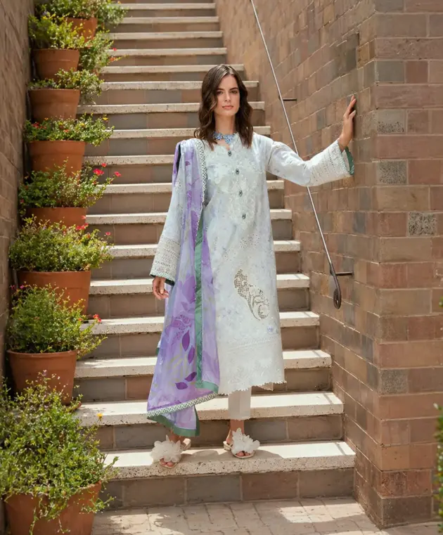 Roheenaz (Luxury Lawn)