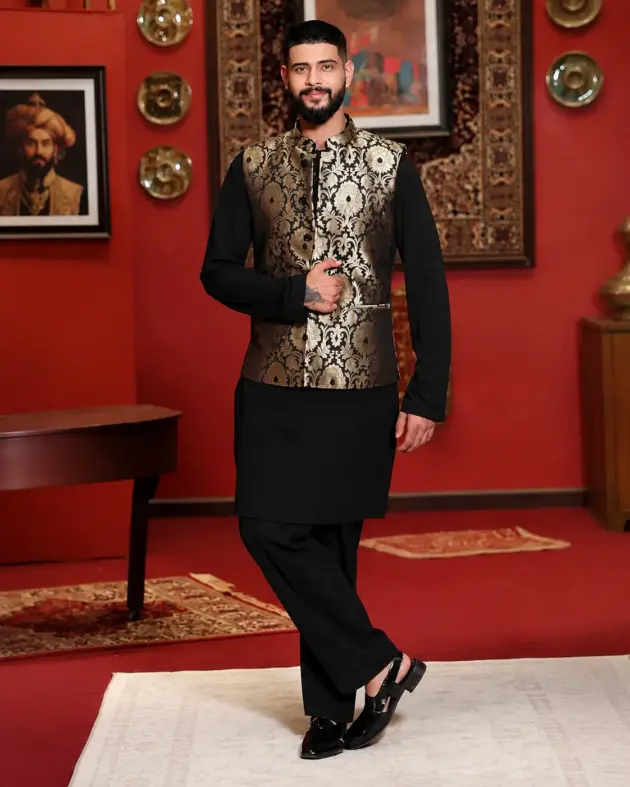 Mehfil-E-Gul Collection - Black