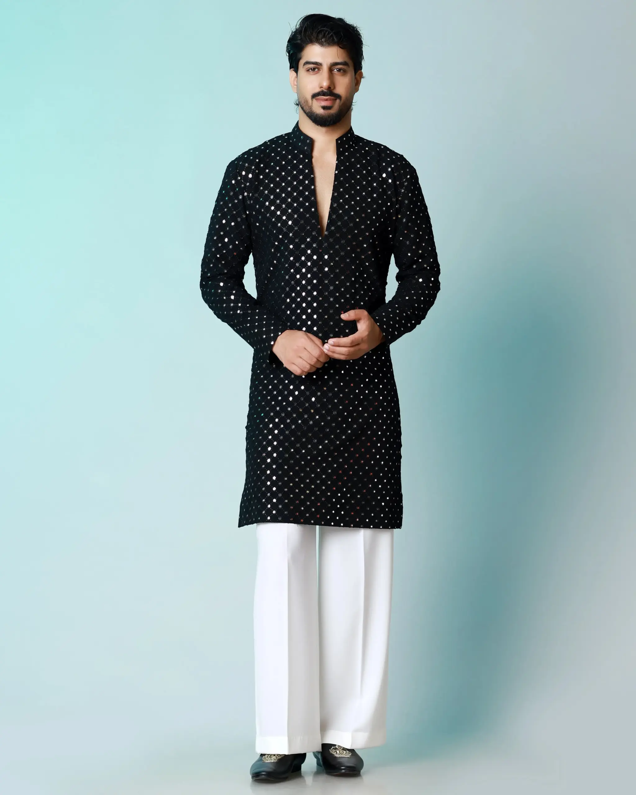 Nayanoir Syaah Mehfil Kurta - Black - Image 3