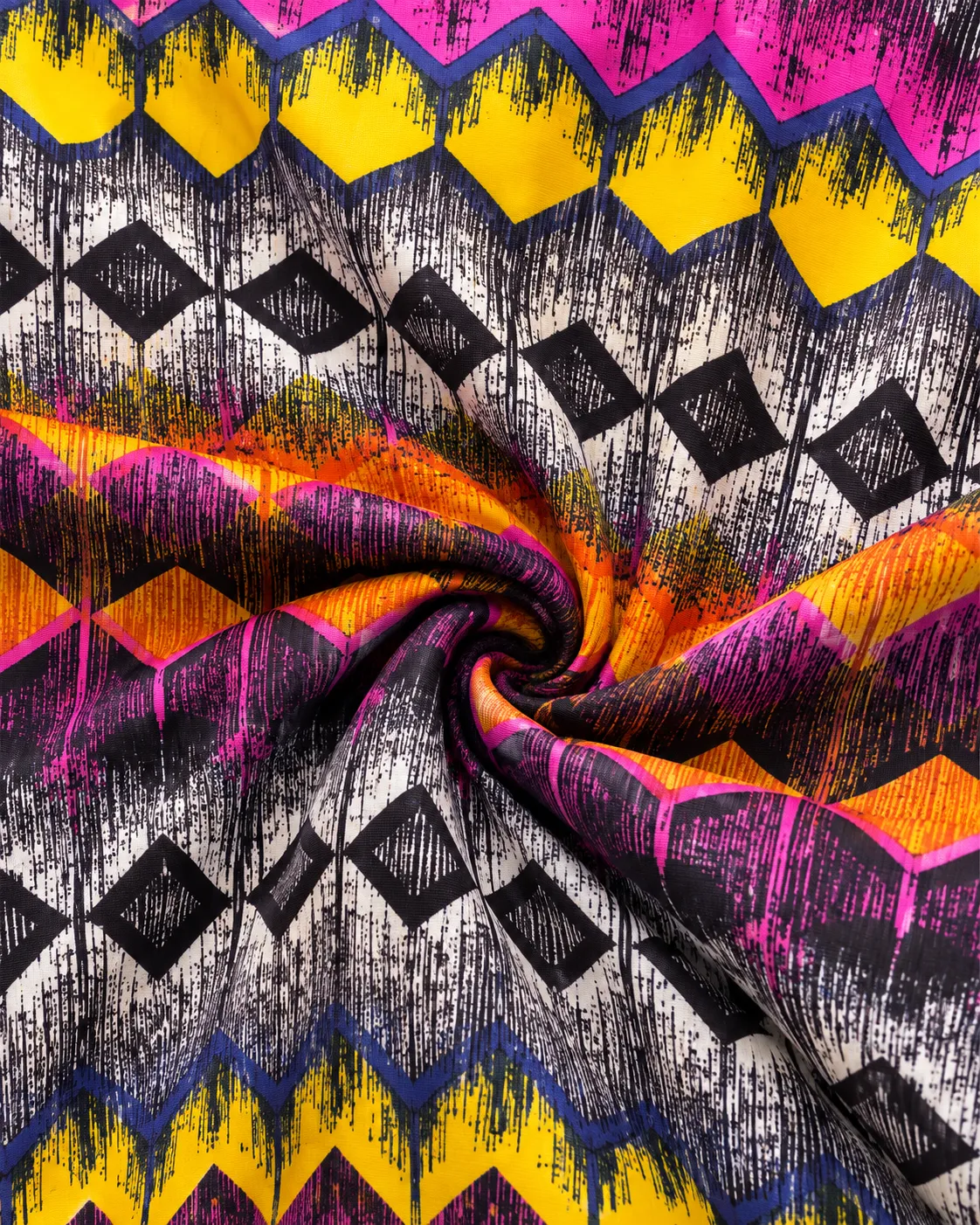 Zig-Zag Co-Ord Unisex - Top and Bottom - Multicolor - Image 3